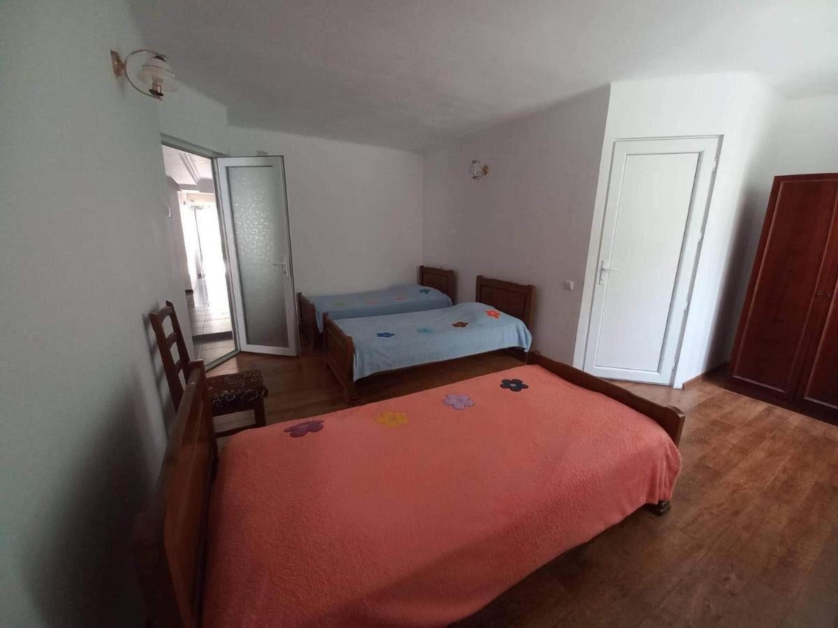 Guest House Maxim Makhinjauri Εξωτερικό φωτογραφία