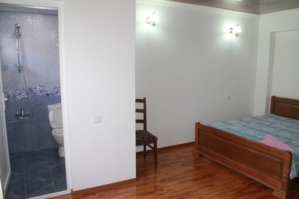 Guest House Maxim Makhinjauri Εξωτερικό φωτογραφία