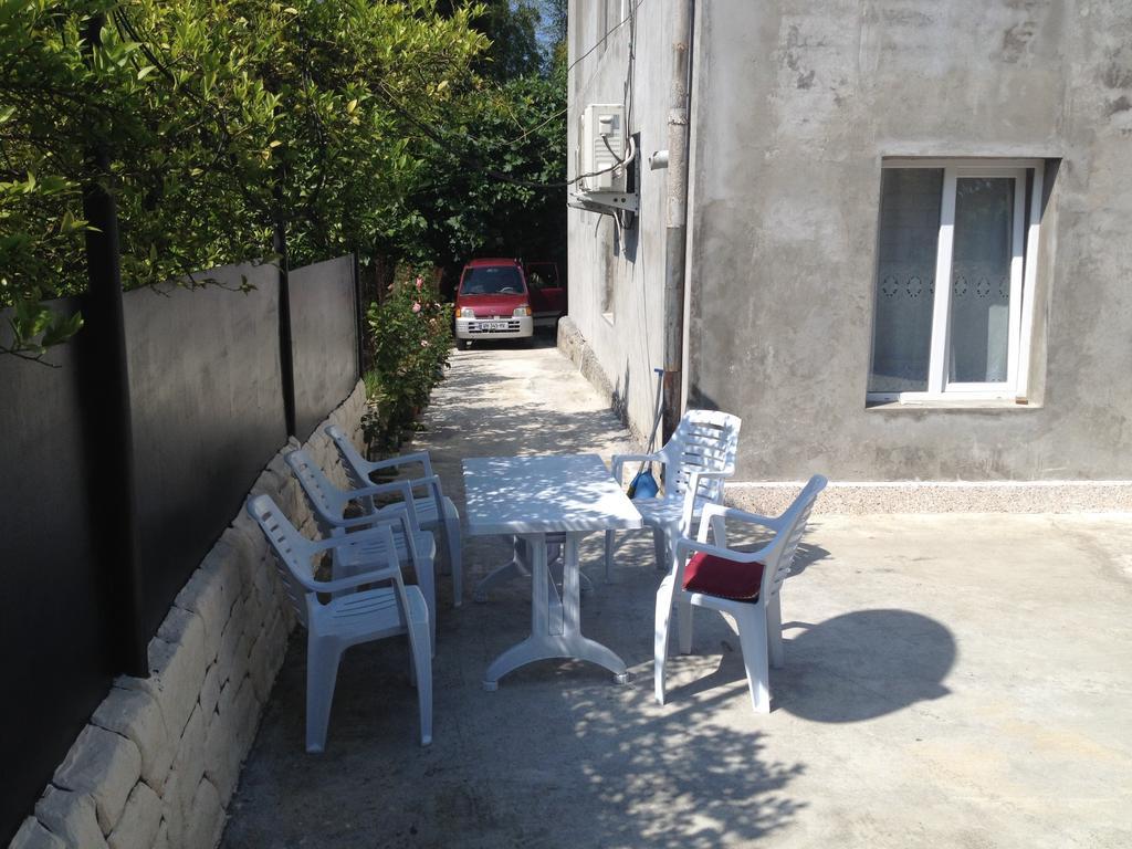 Guest House Maxim Makhinjauri Εξωτερικό φωτογραφία