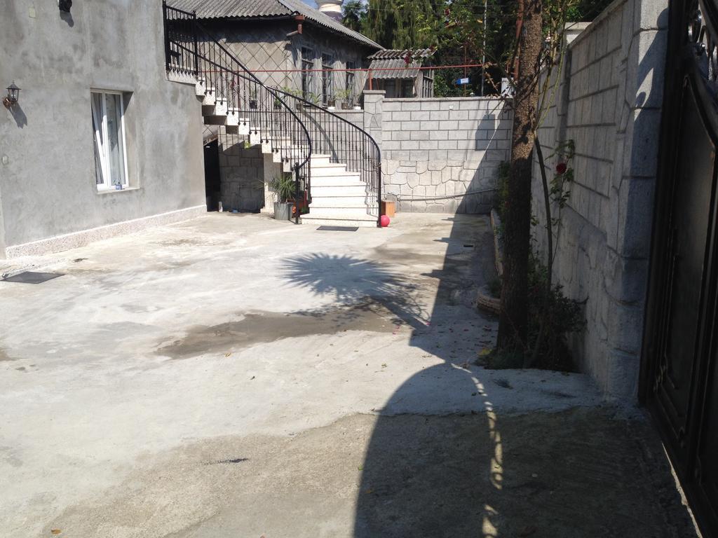 Guest House Maxim Makhinjauri Εξωτερικό φωτογραφία