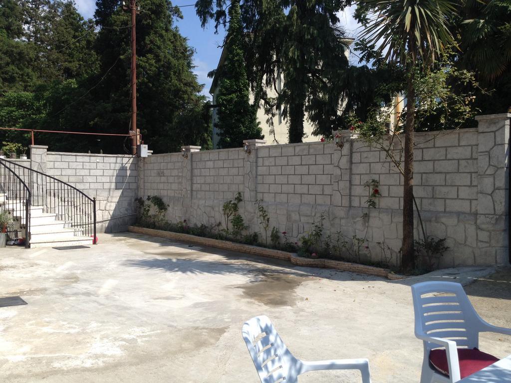 Guest House Maxim Makhinjauri Εξωτερικό φωτογραφία