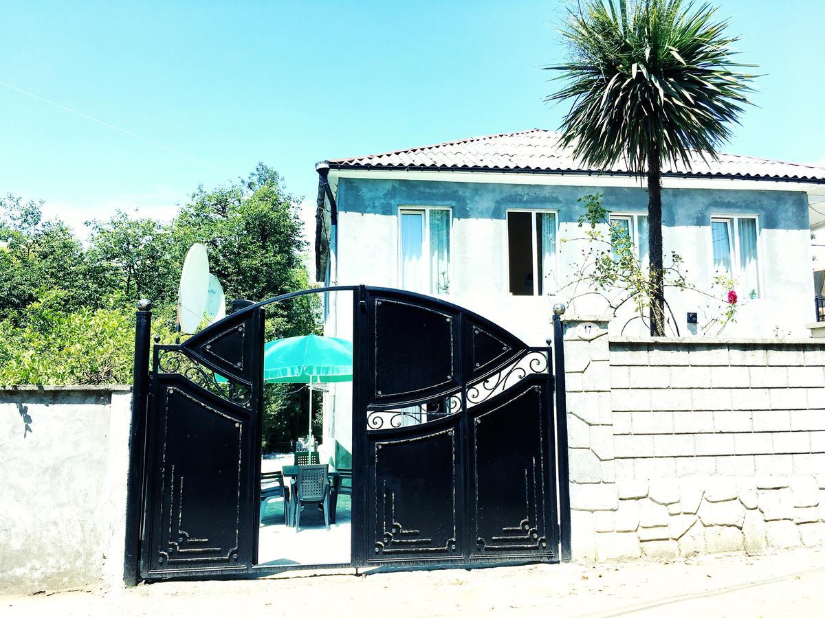 Guest House Maxim Makhinjauri Εξωτερικό φωτογραφία
