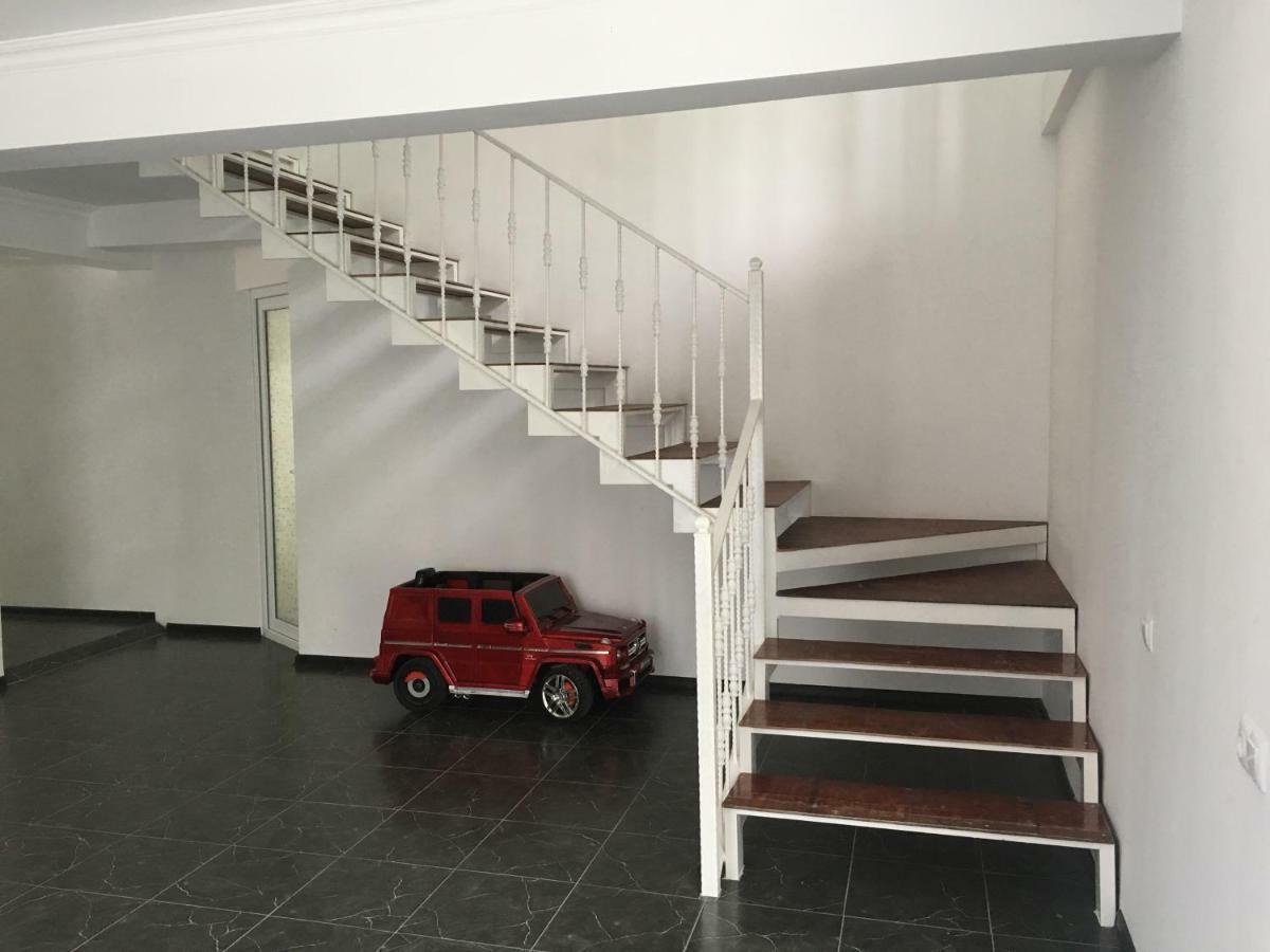 Guest House Maxim Makhinjauri Εξωτερικό φωτογραφία